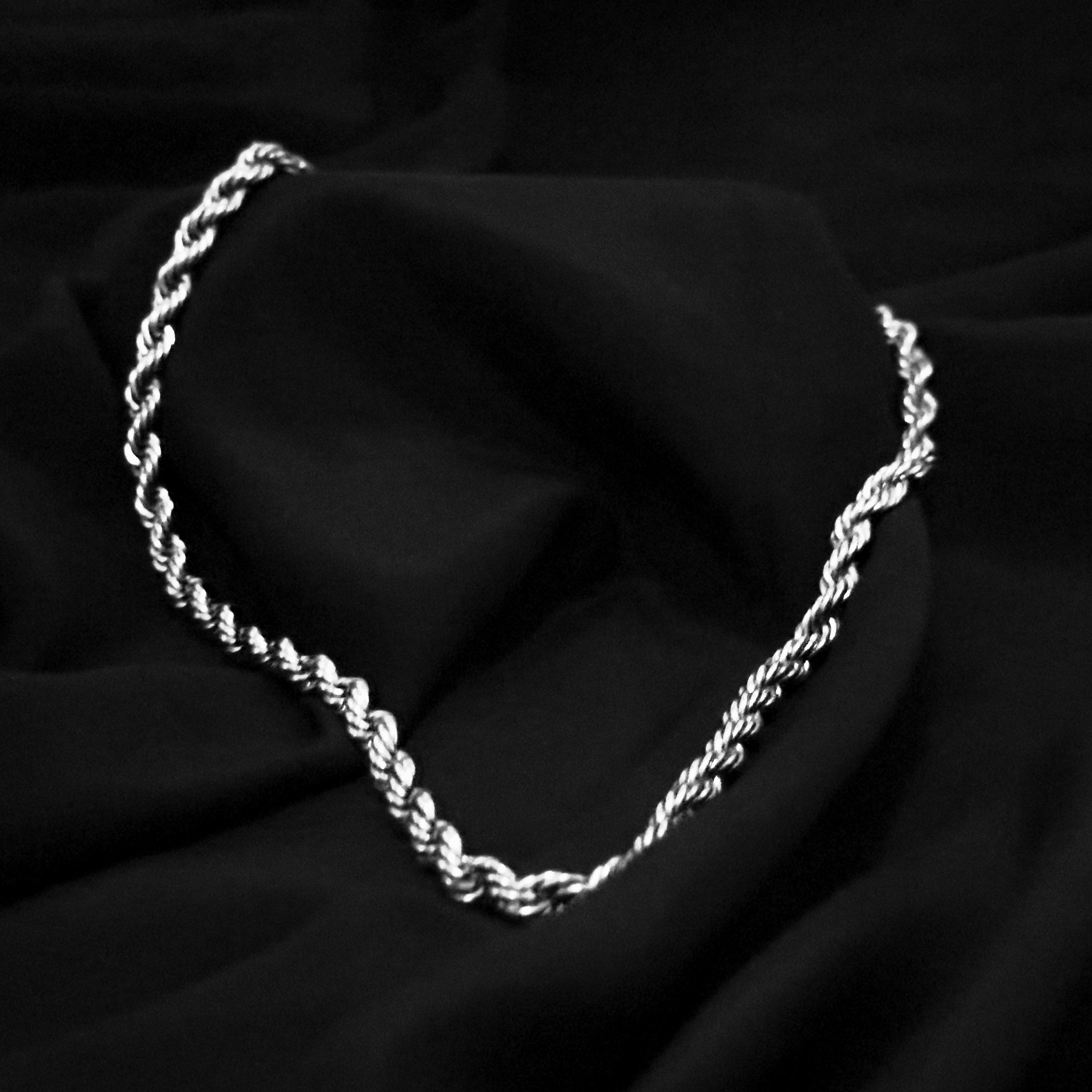 Swirl Rope Chain Necklace